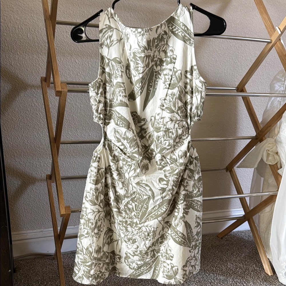 Abercrombie & Fitch Green and White Halter Backless Sundress